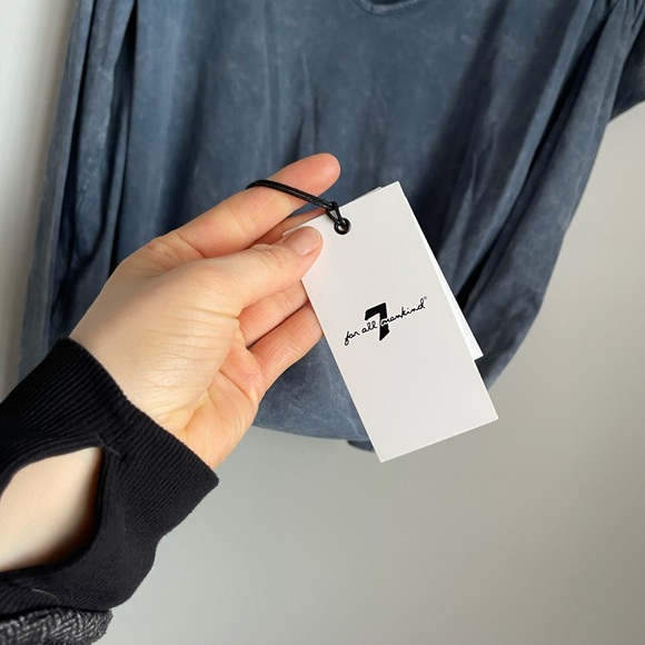 7 For All Mankind Blue Puff Shoulder Long Sleeve V-Neck Shirt Size Small - Picture 6 of 9